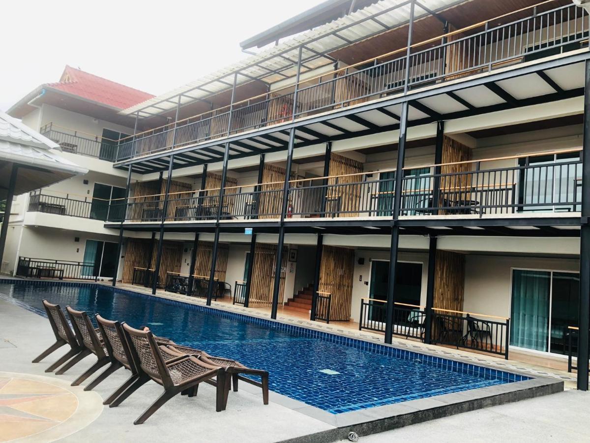 Celosia Hotel 3*
