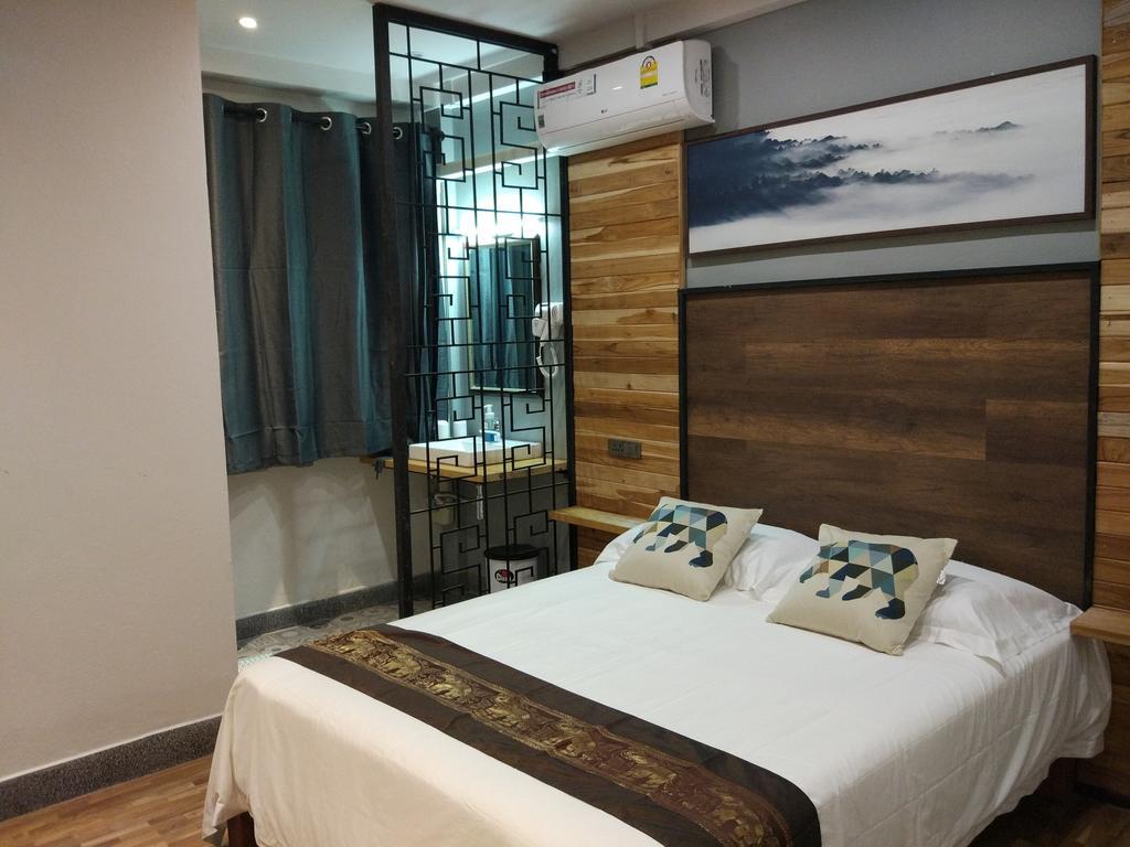 Celosia Hotel 3*